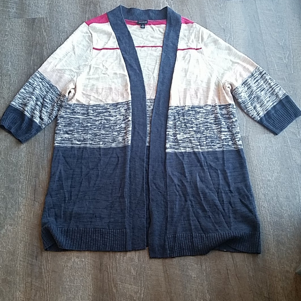 Torrid size 2 sweater